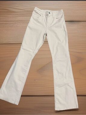 Levi’s 725 High Rise Bootcut Corduroy Cream Ivory 25x30 NWOT